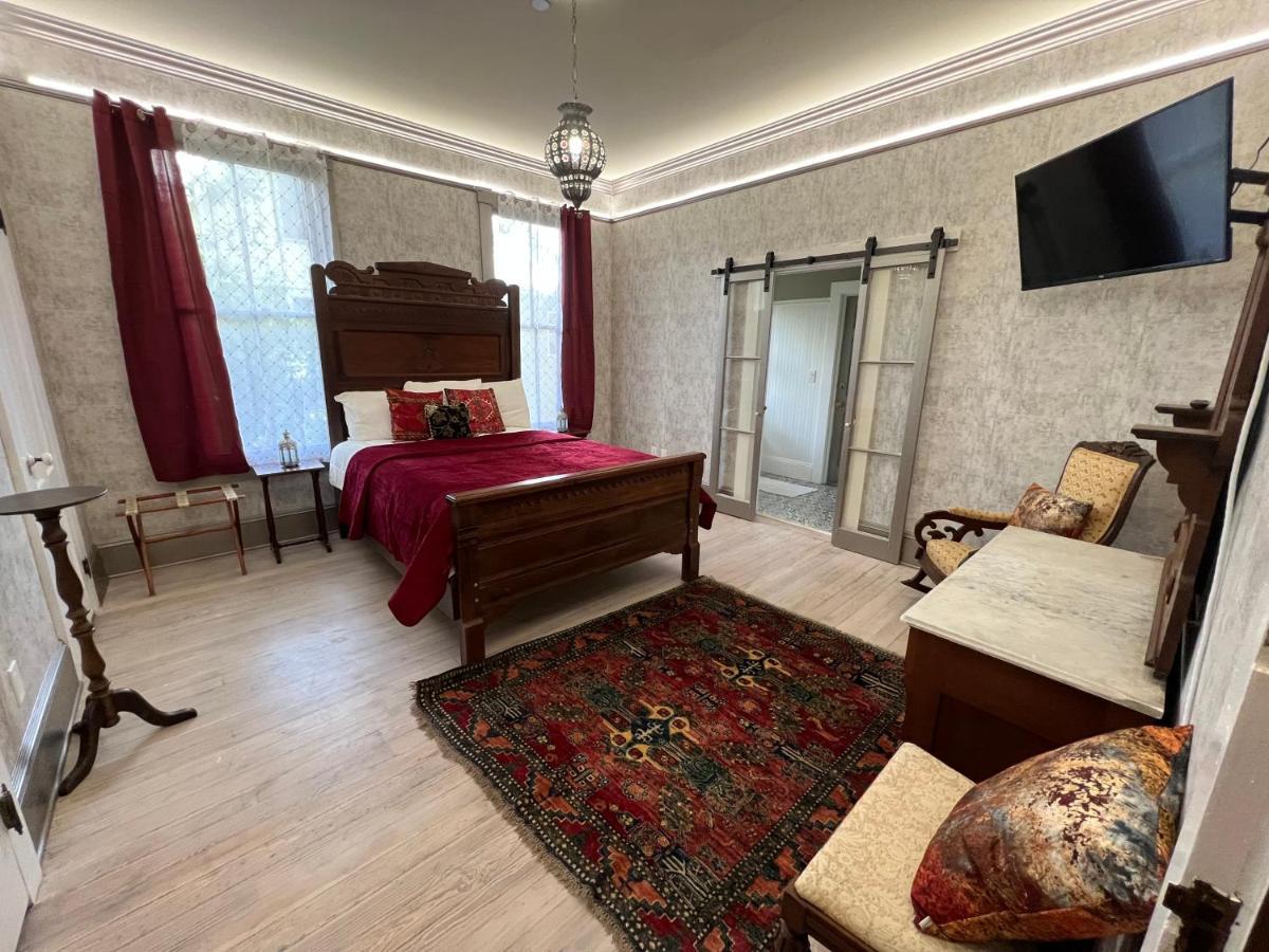 1001 Nights Historic Bed And Breakfast Adults Only Сент-Огастин Экстерьер фото